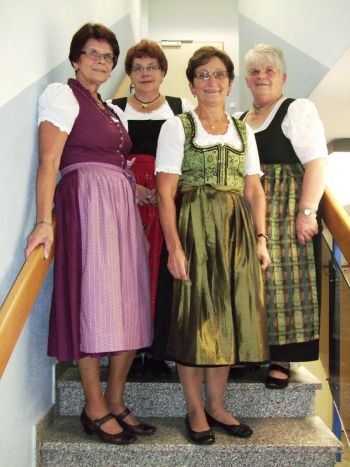 von links: Gisela Antweiler, Annemarie Richter, Elisabeth Reitebuch, Renate Schmid